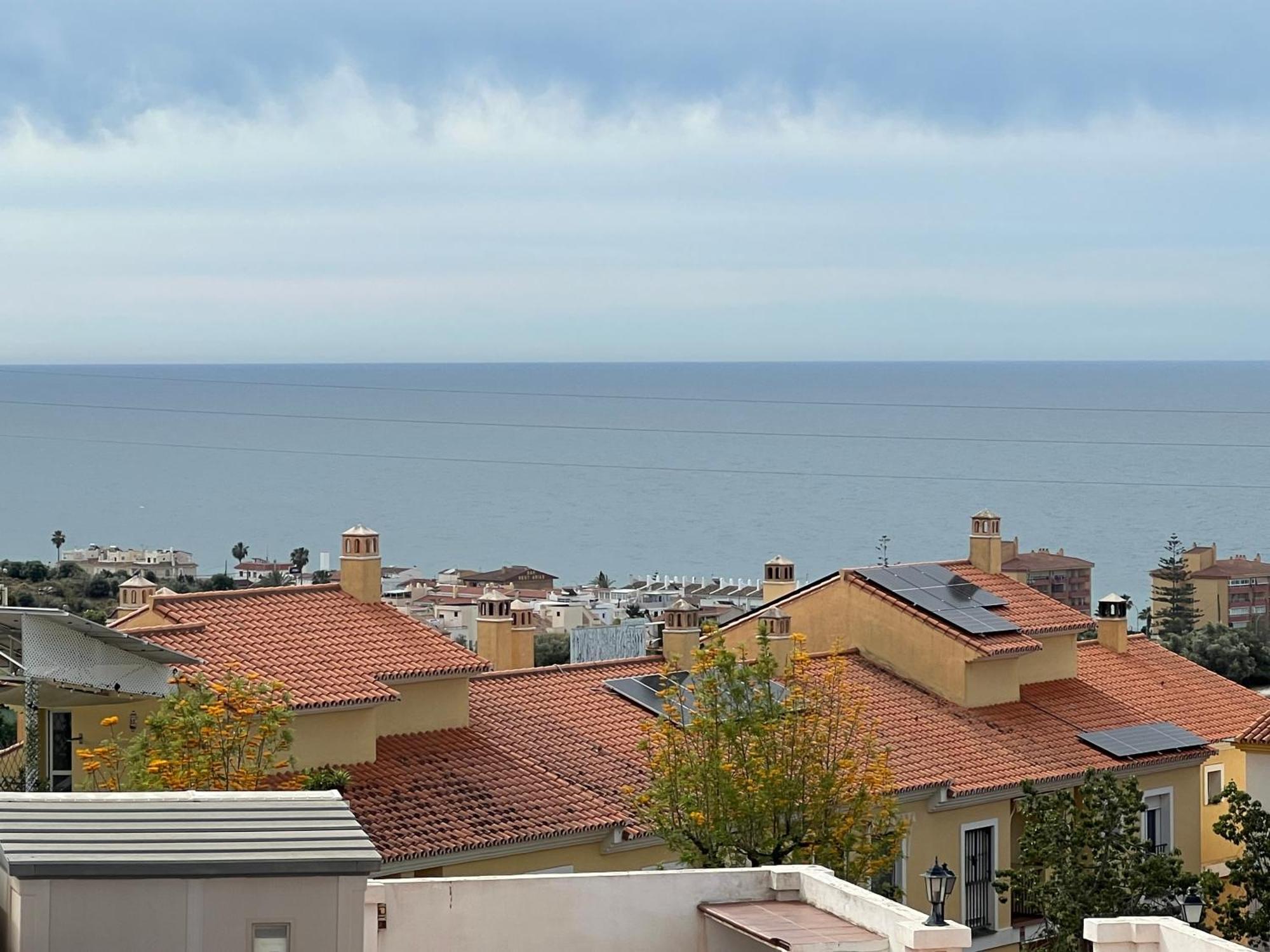 Atico Vistas Al Mar Golf ,Piscina Y Parking Albatros 2 Apartamento Rincón de la Victoria Exterior foto